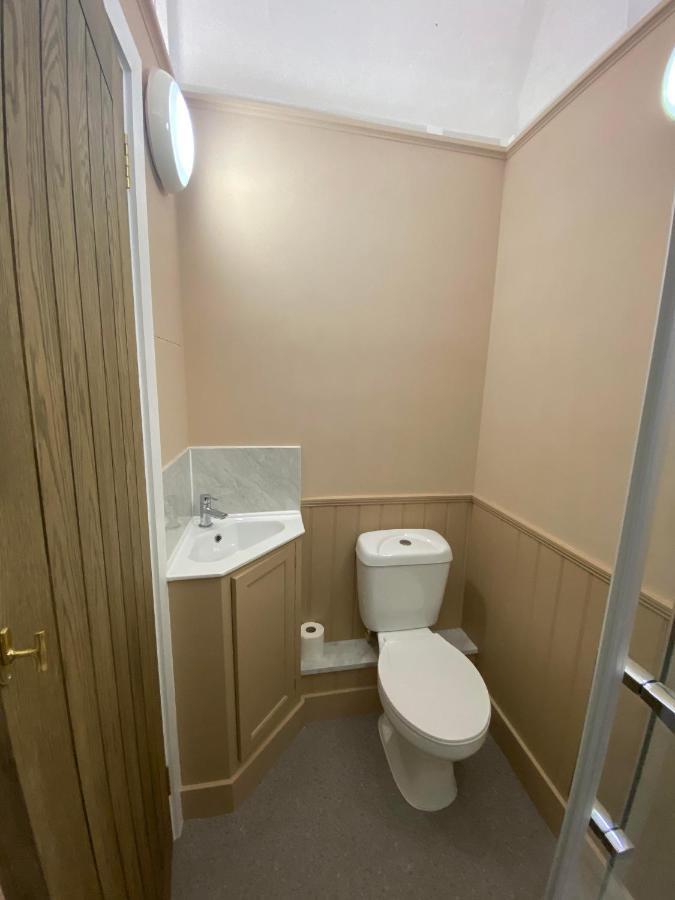 Victorian Police Station Apartment ローンソン エクステリア 写真